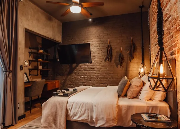 Casa Emilia Boutique Hotel 4*