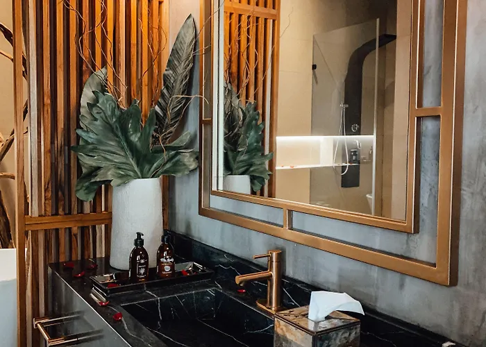 Hotel Casa Emilia Boutique 4*
