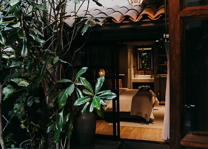 Casa Emilia Boutique