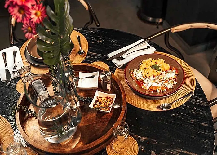 Hotel Casa Emilia Boutique 4*